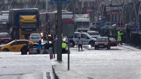Uşak'ta Su Baskınları Sorunu Çözüldü