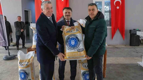 Bursa'da Üreticilere Fidan ve Tohum Desteği