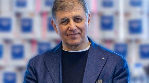 İzmir’de Emeklilere Destek Paketi Açıklandı