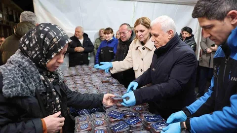 Bursa'da Ramazan'a Tatlı Başlangıç