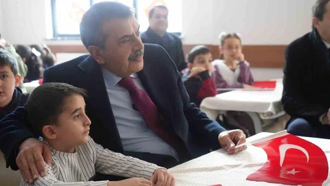 Erzurum'da Bakan Tekin Açıklamalarda Bulundu