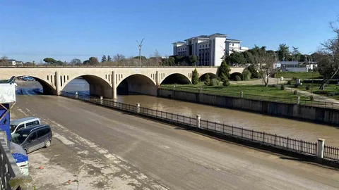 Biga'da Kocabaş Çayı Taştı, Normalleşti