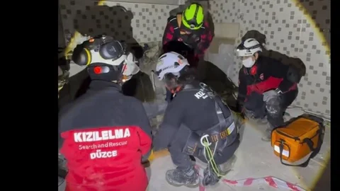 Düzce'de Enkaz Tatbikatı Gerçekleştirildi