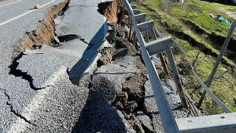 İncirliova-Tire Karayolunda Tek Şerit Uygulaması