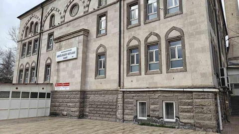 Kayseri'de Teravih Namazı Sırasında Olay