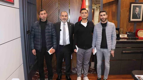 Elazığ TSO'dan Fuar Katılımcılarına Hediye Dağıtımı