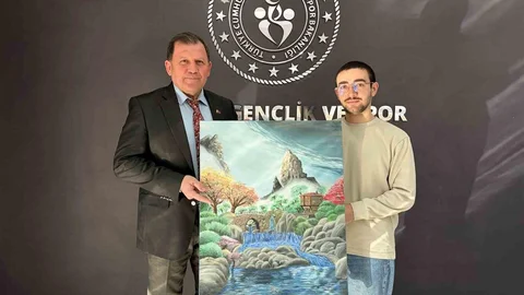 Kayseri'de Şampiyon Sporcudan Anlamlı Hediye