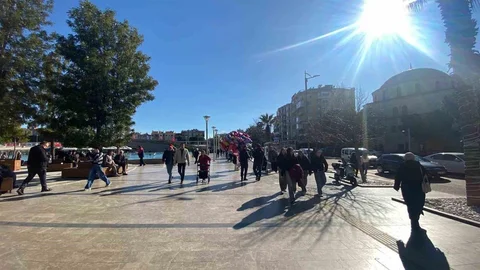 Aydın'da Bahar Havası Etkili Oldu