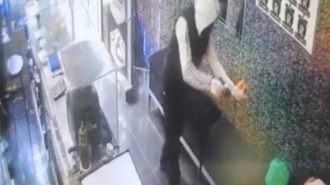 Gaziantep'te Kuyumcu Soygunu Görüntülendi