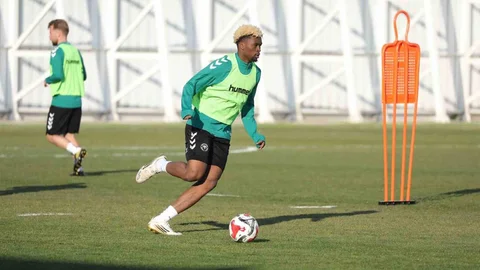 Konyaspor Galatasaray Maçına Hazırlanıyor