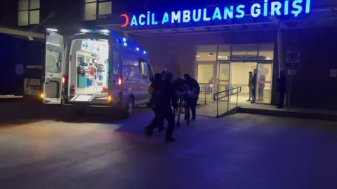 Erzincan'da Köprüden Düşen Kişi Ağır Yaralandı