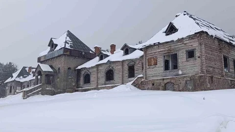 Kars'ta Tarihi Rus Köşkü Tehlike Altında