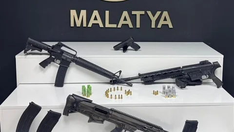Malatya'da Ev Kurşunlandı
