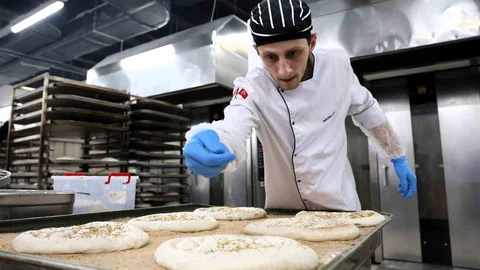 Kocaeli'de Ramazan Pidesi Satışı Başladı