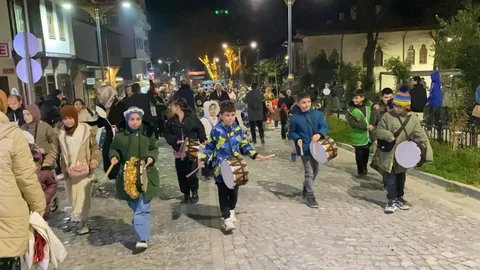 Sinop'ta Geleneksel Kandil Alayı Yürüyüşü