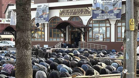 Düzce'de Cami Yoğunluğu Artıyor