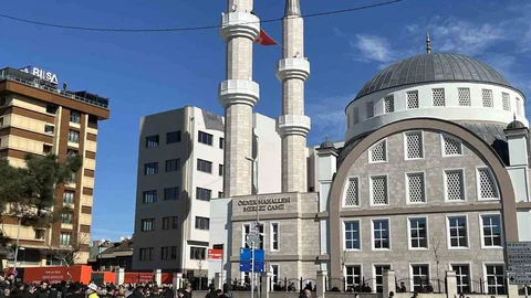 Cumhurbaşkanı Erdoğan Ataşehir'de Cuma Namazı Kıldı