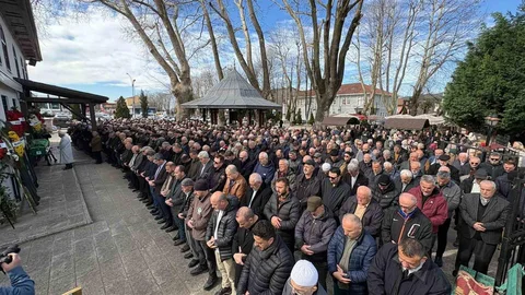 Eski Futbolcu Tayfur Havutçu'nun Babası Vefat Etti