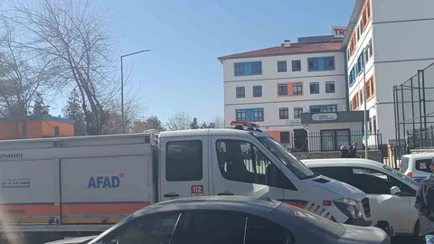 Diyarbakır'da Öğrenci Zehirlenmesi İddiası