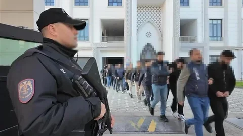 Kocaeli'de Siber Dolandırıcılık Operasyonu