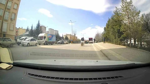 Kamyonetten Beyaz Eşya Düştü