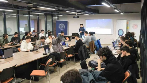 Bursa'da Siber Güvenlik Eğitimi Başladı