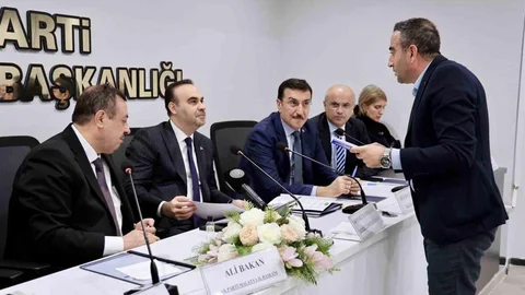 Bakan Kacır'a Akçadağ Projesi Sunumu Yapıldı