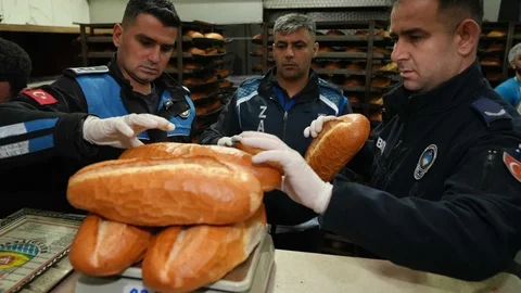 Tarsus'ta Ramazan Denetimleri: Fırınlara Sıkı Kontrol, Gramaj ve Hijyen Takibi