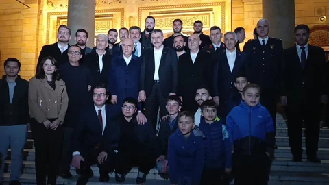 Kahramanmaraş'ta Bakan Çiftçi Teravih Kıldı