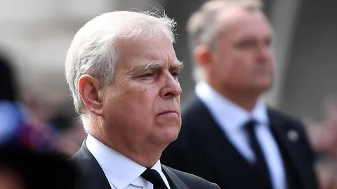 Eski Prens Andrew'un Taht Sırasından Çıkarılması İddiası