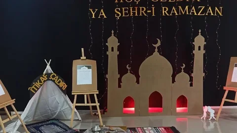 Davul ve Mani Geleneği Yaşatılıyor