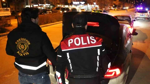 Eskişehir'de Polis Uygulamaları Devam Ediyor