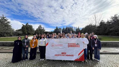 Düzce’den Gençler Çanakkale’de Tarih Bilinci Kazandı