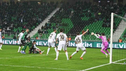 Sakaryaspor'da Teknik Direktör Değişikliği Sorunları