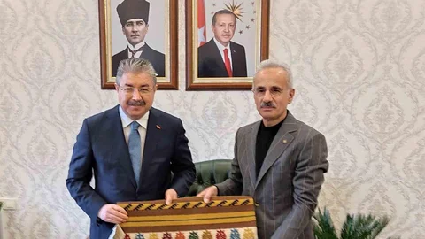 Bakan Uraloğlu Eskişehir Valiliği'nde Bulundu