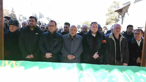 Alper Eminoğlu'nun Annesi Vefat Etti