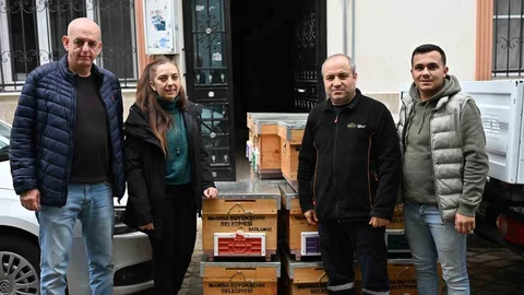 Manisa'da Arıcılara Kovan Desteği