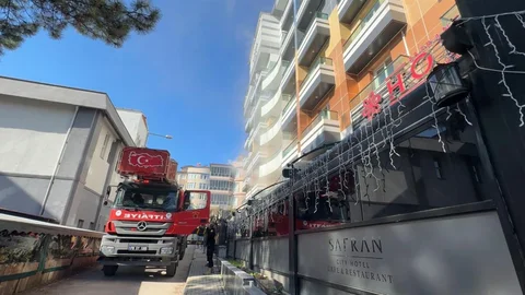 Karabük'te Otel Yangını Kurtarma Operasyonu
