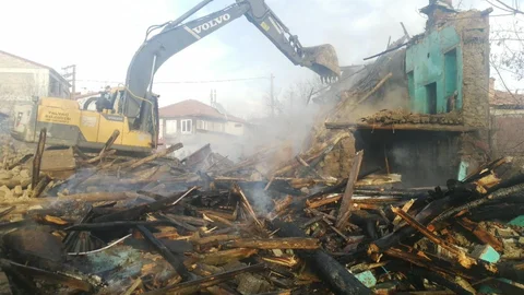 Isparta'da Kerpiç Evde Yangın Çıktı