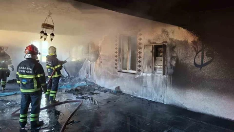 Sakarya'daki Yeni Camide Yangın Çıktı