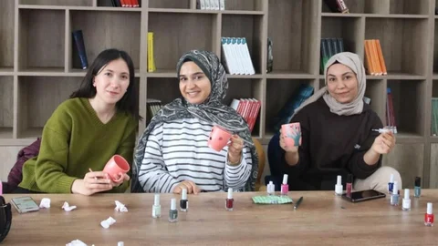 Öğrenciler Kupa Boyama Etkinliğinde Buluştu