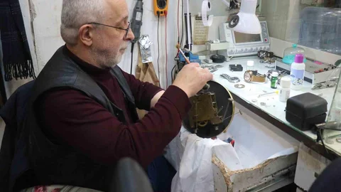 Sakarya'da Saat Tamircisi Olmanın Hikayesi