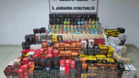 Gaziantep'te Kaçak Nargile Tütünü Ele Geçirildi