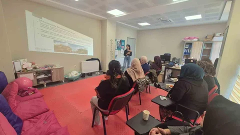 Akçakoca’da Menopoz Okulu Faaliyete Geçti