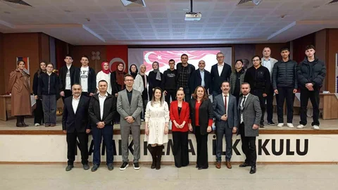 Düzce'de Bilgi Yarışması Düzenlendi