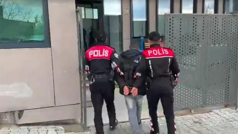 İzmir'de Yakalanan Firari Hükümlü