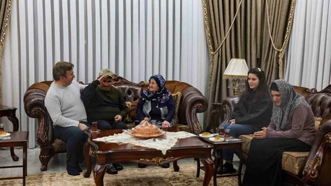 Çilem’in Kardeşlerine Olan Fedakarlığı Takdir Topluyor