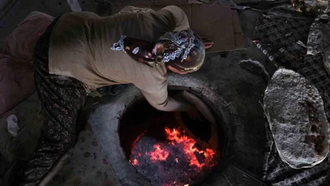 Tandırlar Ramazan İçin Hazırlanıyor