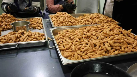 Elazığ'da İhtiyaç Sahiplerine İftar Hazırlığı