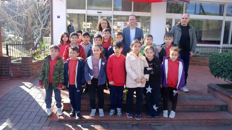 Kuyucak'ta Öğrenciler Belediye Ziyareti Yaptı